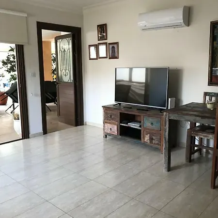 아파트 Mystra Place 니코시아